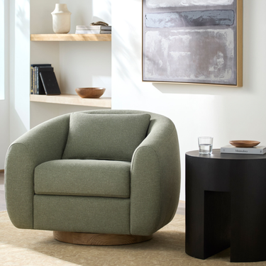 Loma Swivel Chair