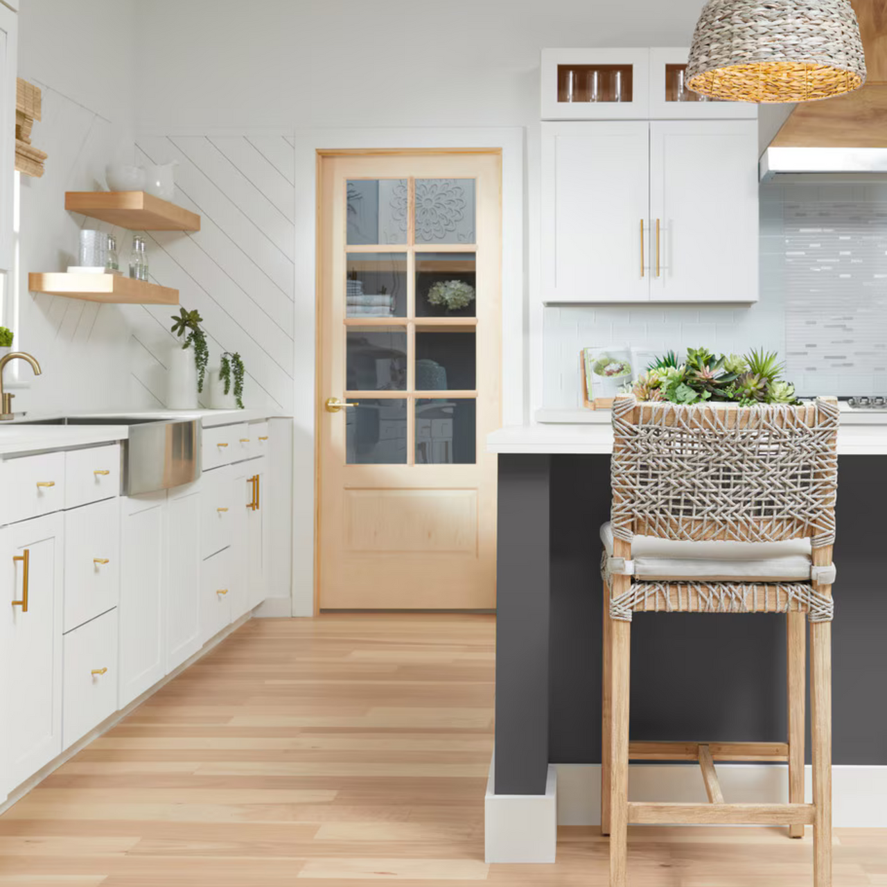 Port Counter Stool