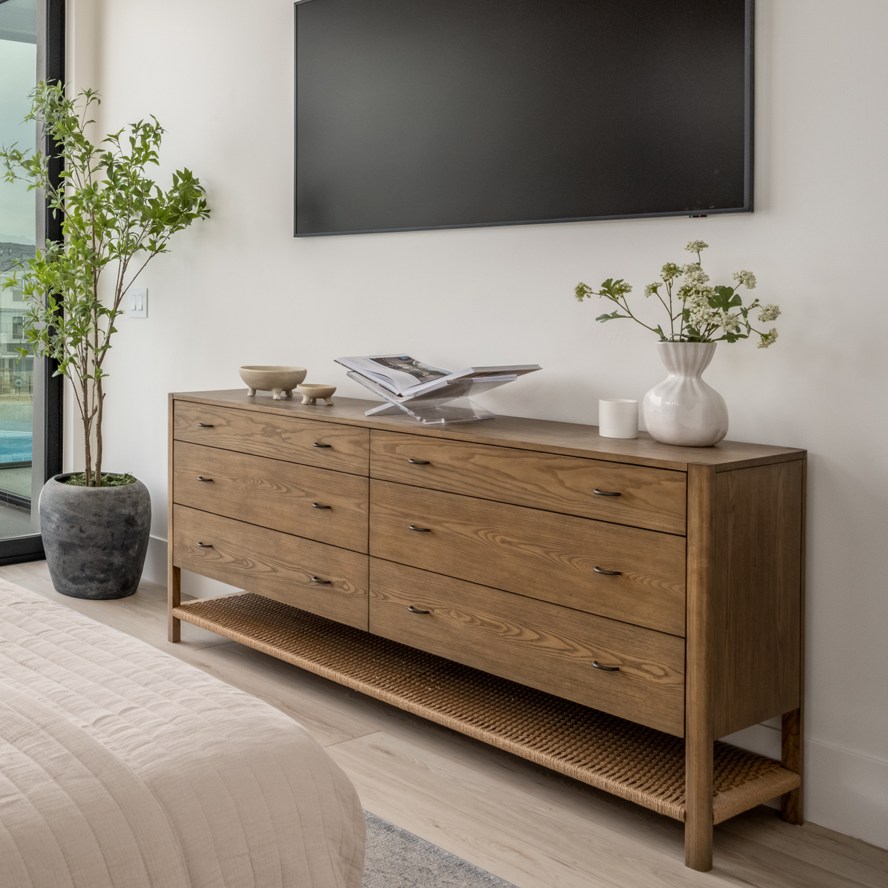 Zamora Dresser