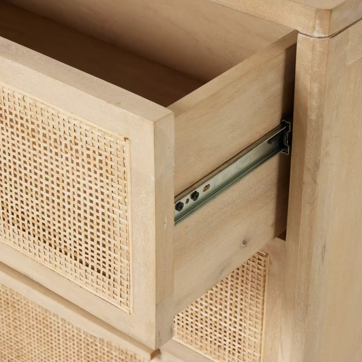 Sienna Dresser