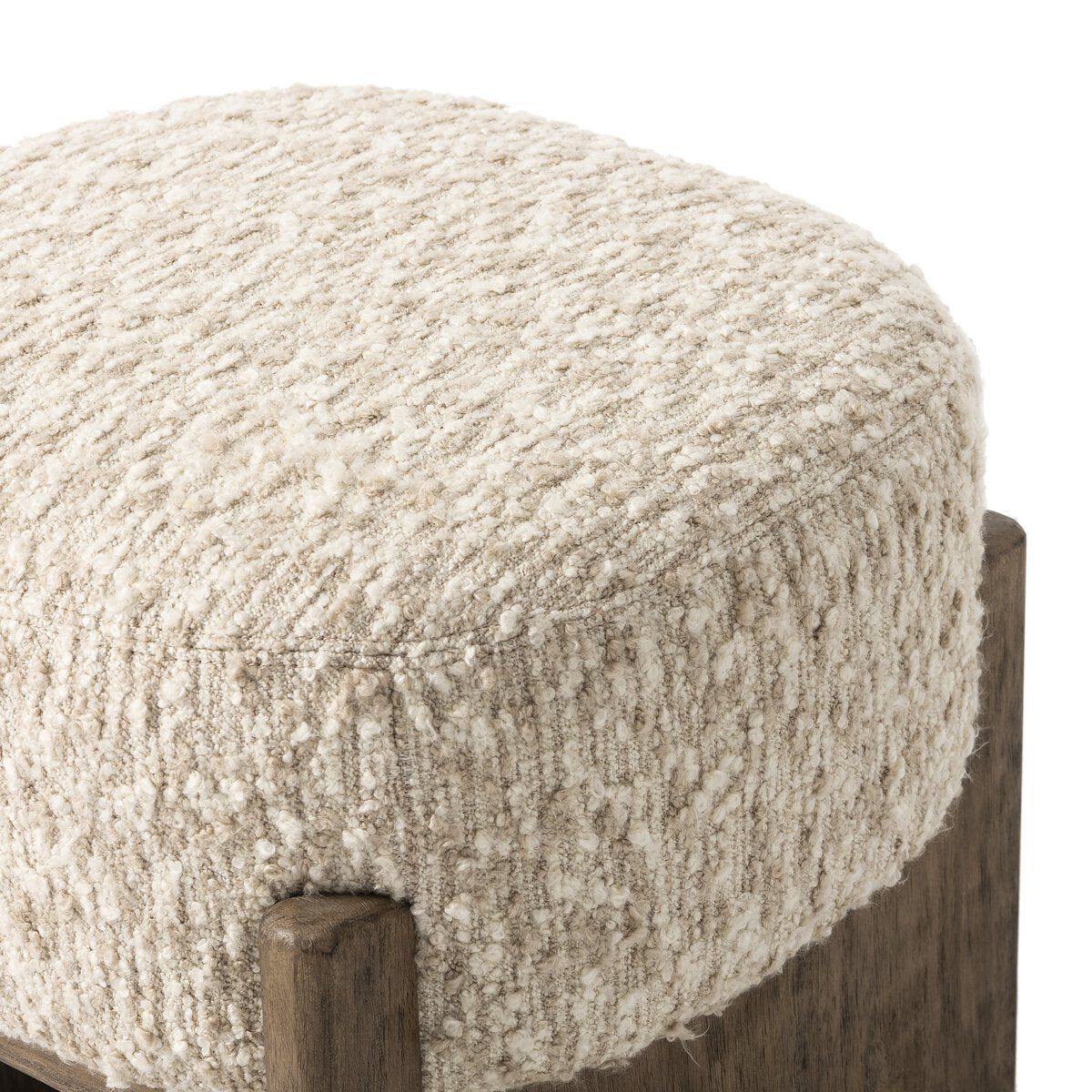 Kaala Stool