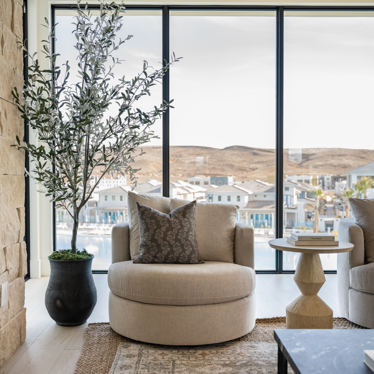 Ayla Swivel Chair