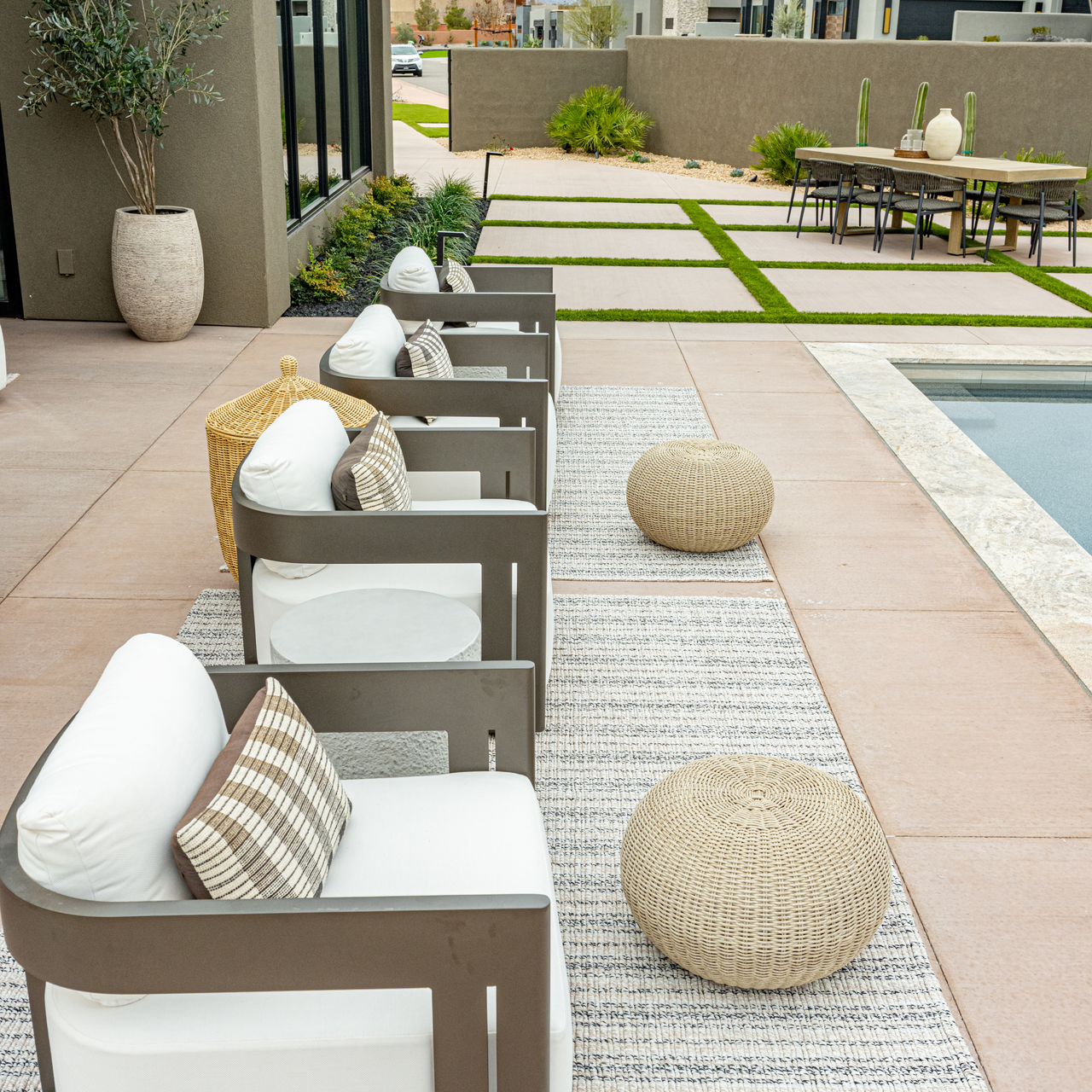 Phoebe Outdoor Stool