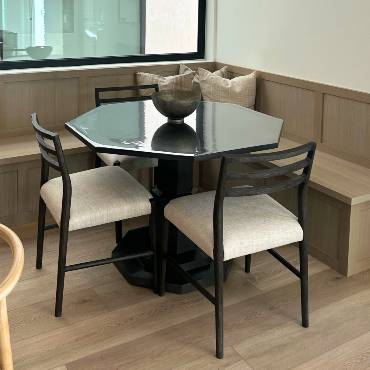 Ono Dining Table