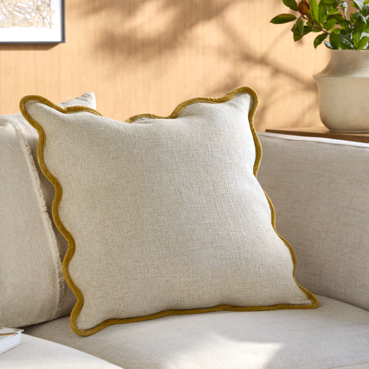 Caliza II Pillow
