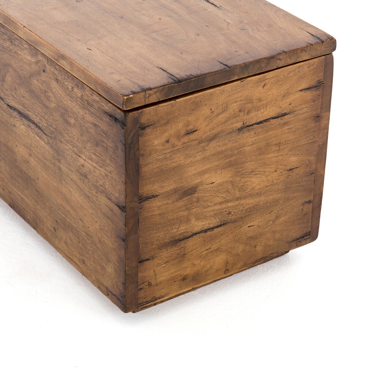Delleker Trunk