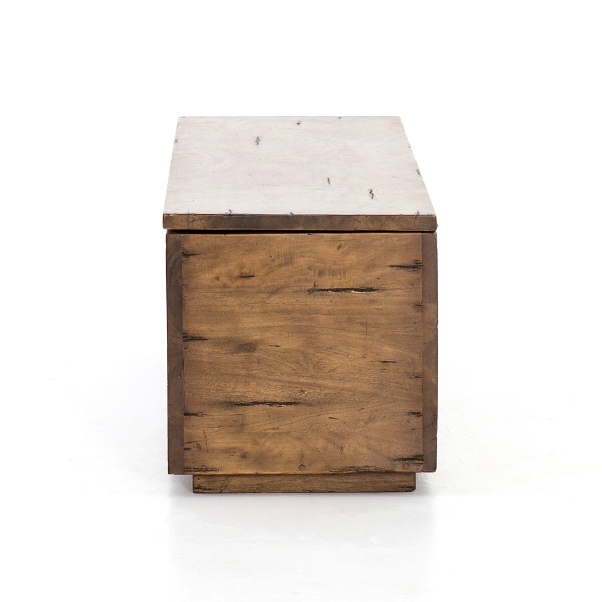 Delleker Trunk